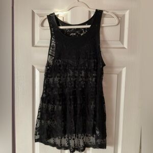 Women’s Express Lace Tank. M